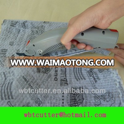 electric scissors cutting thermal underwear